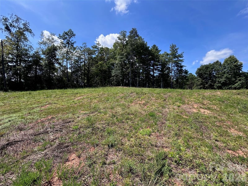 4707 Crystal Falls Ave, Hickory, NC 28601