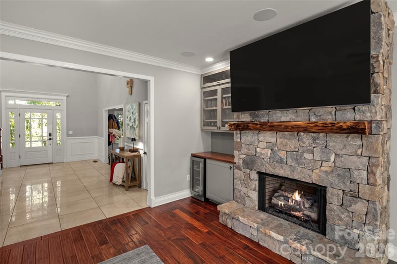 349 View Rock Ln, Hendersonville, NC 28791