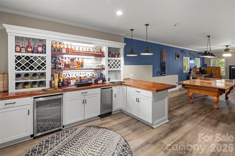 349 View Rock Ln, Hendersonville, NC 28791