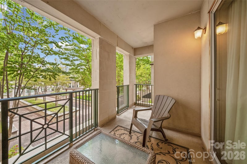 300 W 5th St #228, Charlotte, NC 28202