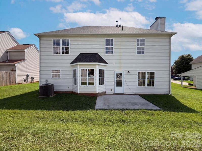 3527 Mallory Taylor Ln, Charlotte, NC 28216