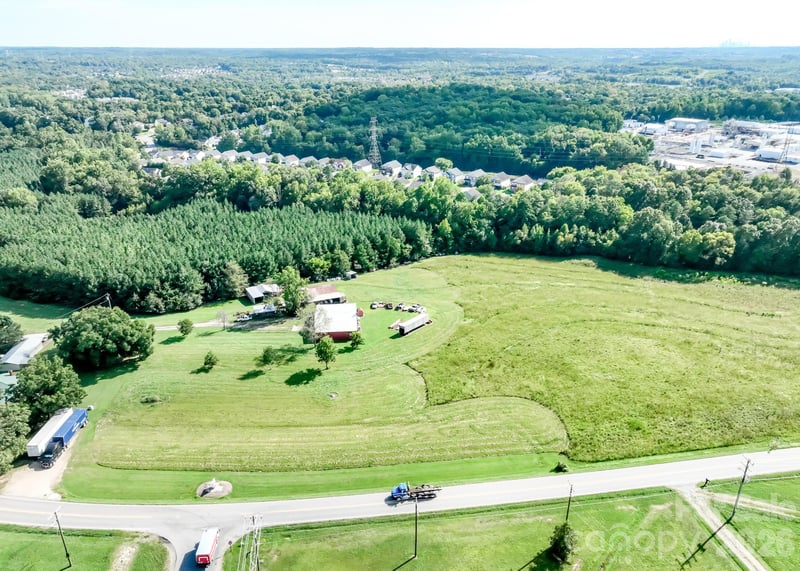 3322 Morehead Rd, Charlotte, NC 28262