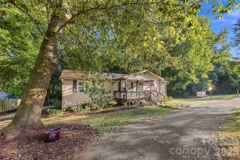 7316 Neal Rd, Charlotte, NC 28262