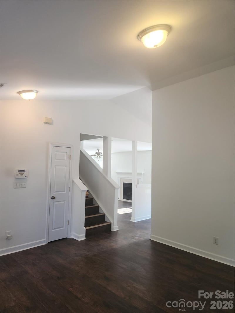 8103 Lamplighter Pl, Charlotte, NC 28217