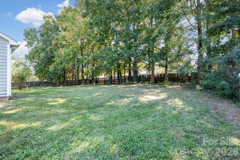 9115 Swallow Tail Ln, Charlotte, NC 28269