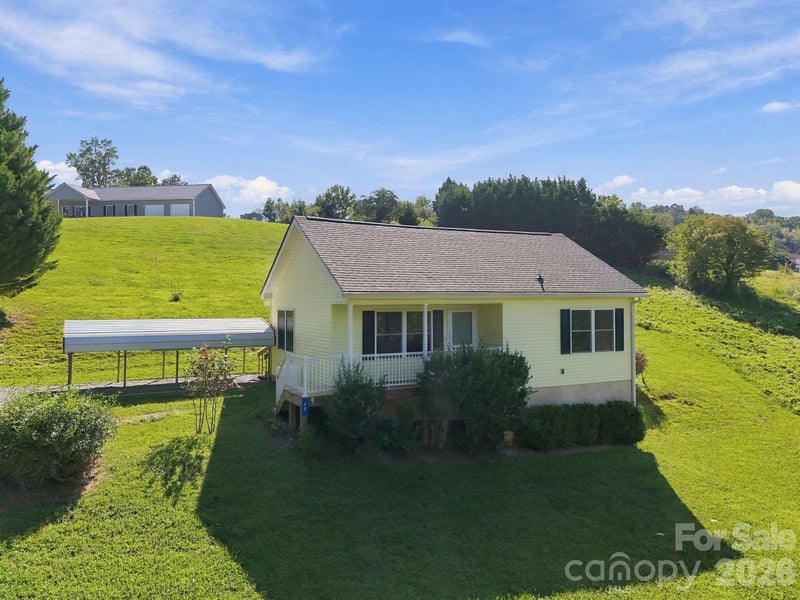 117 Ho Hum Way, Leicester, NC 28748
