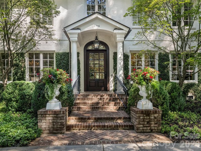 2946 Wheelock Rd, Charlotte, NC 28211