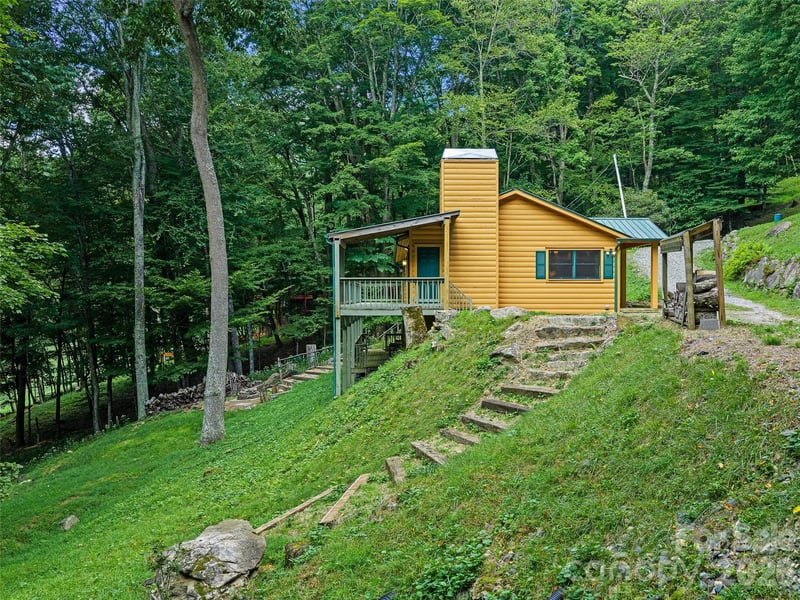 73 Oak Ridge Ct, Mars Hill, NC 28754