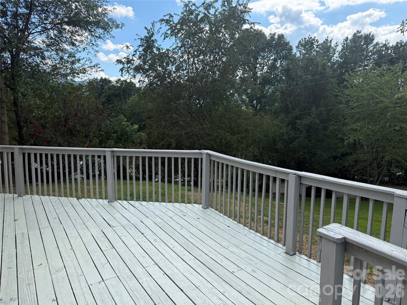 79 Jordan Rd, Swannanoa, NC 28778