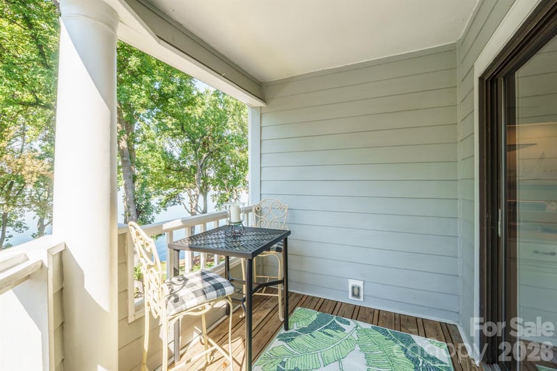 327 Northwest Dr, Davidson, NC 28036