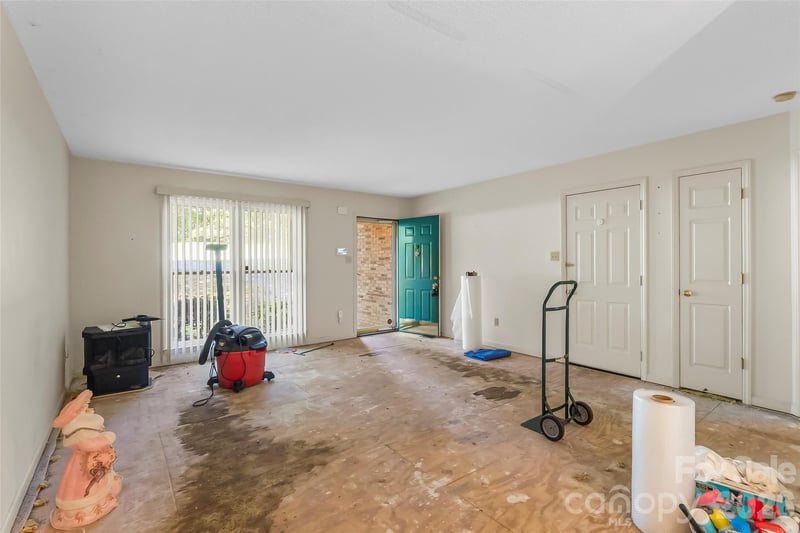 2524 Robinson Rd, Newton, NC 28658