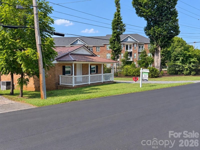 1231 Bradford Heights Rd, Gastonia, NC 28054