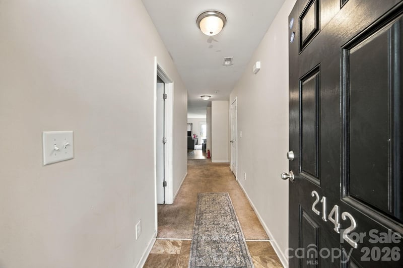 2142 Cindy Ln, Charlotte, NC 28216