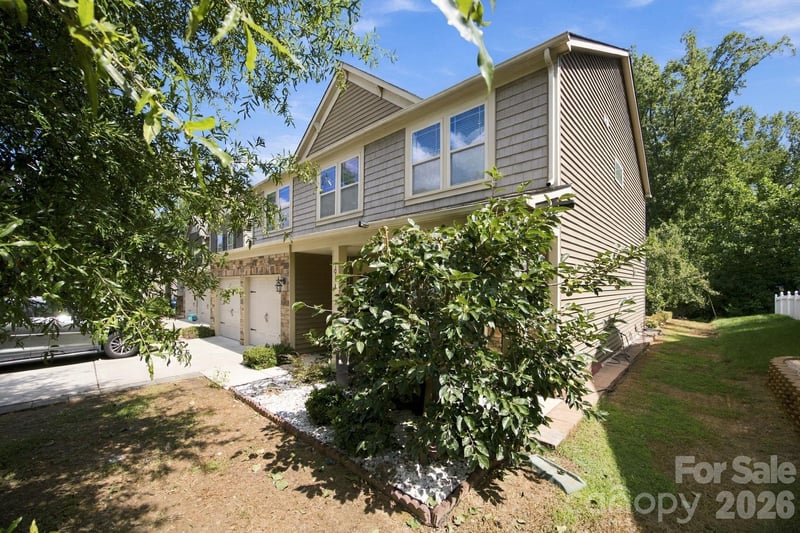 10124 Michael Crossing Dr, Charlotte, NC 28213