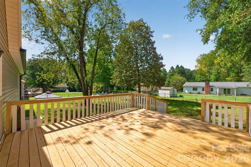 1711 Piney Rd, Hickory, NC 28602