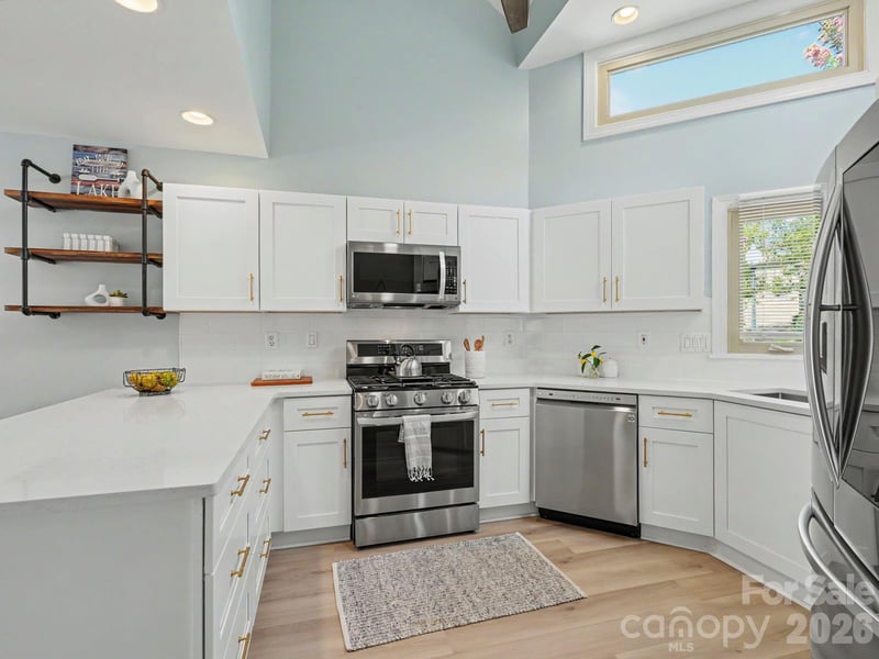 14546 Waterside Dr, Charlotte, NC 28278