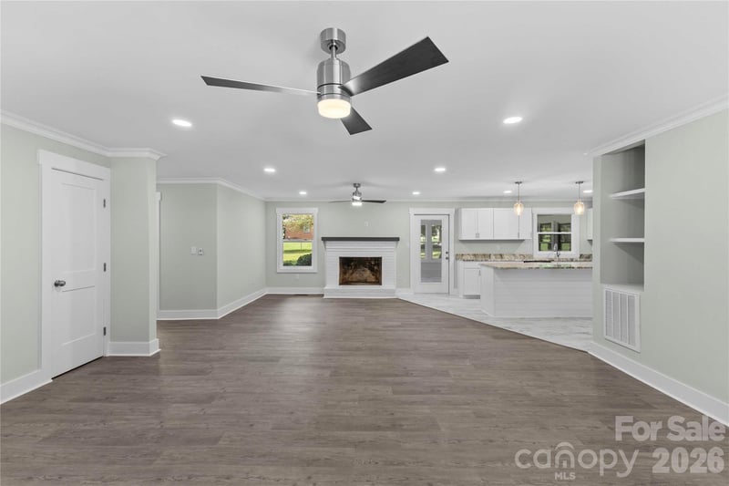 614 S Magnolia St, Mooresville, NC 28115