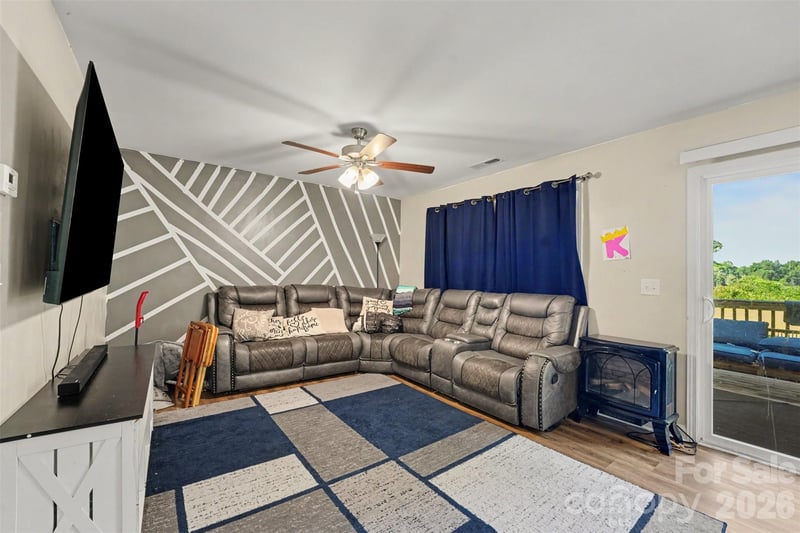 815 Sunset Dr, Salisbury, NC 28147