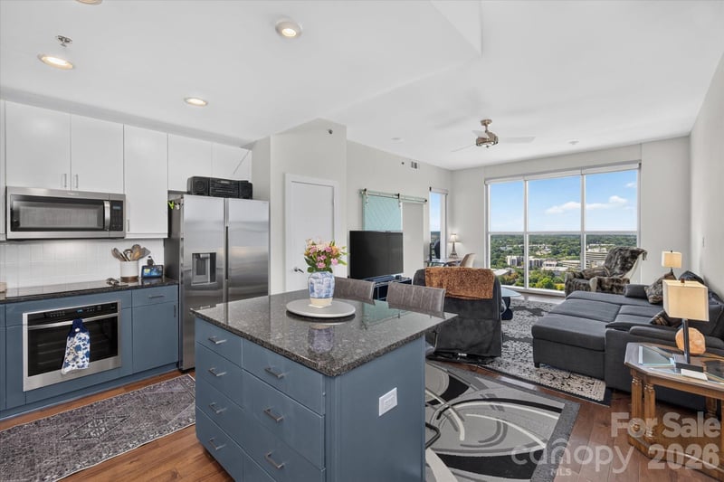 333 W Trade St #2005, Charlotte, NC 28202
