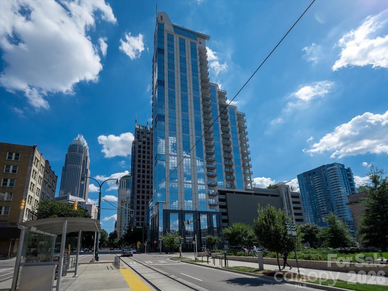 333 W Trade St #2005, Charlotte, NC 28202