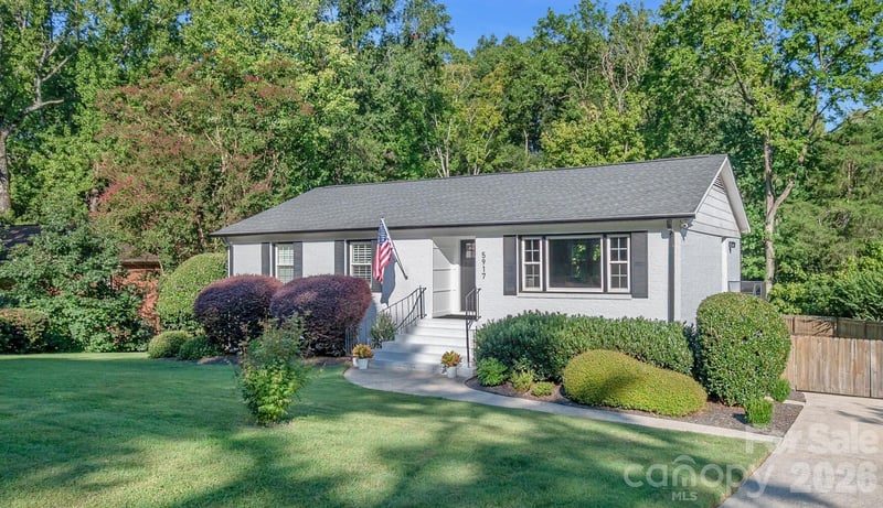 5917 Doncaster Dr, Charlotte, NC 28211