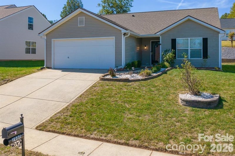1980 8th Street Ln SE, Hickory, NC 28602