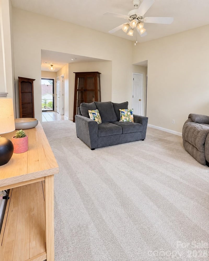 1980 8th Street Ln SE, Hickory, NC 28602