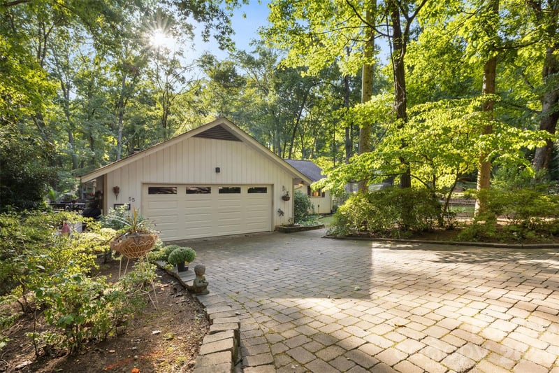 55 Heritage Dr, Lake Wylie, SC 29710