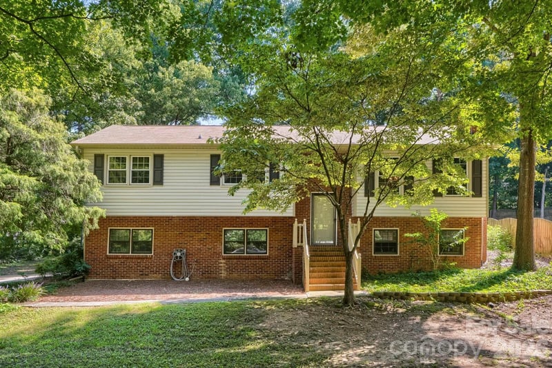 2414 Ashford Dr, Concord, NC 28027