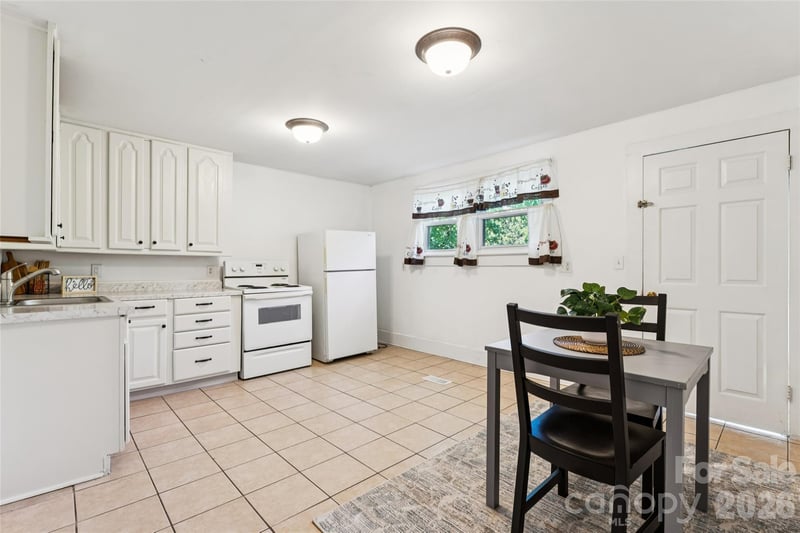 402 York Ave, Kannapolis, NC 28083