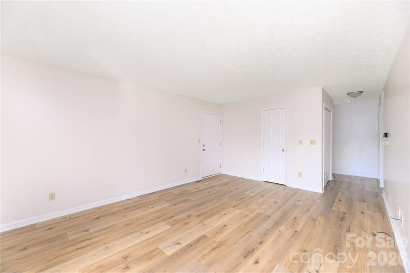 82 Nazarene Way, Waynesville, NC 28785
