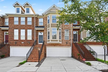 3349 Luke Crossing Dr, Charlotte, NC 28226