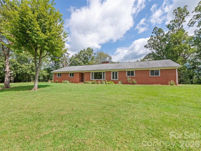 2968 Dutch Cove Rd, Canton, NC 28716