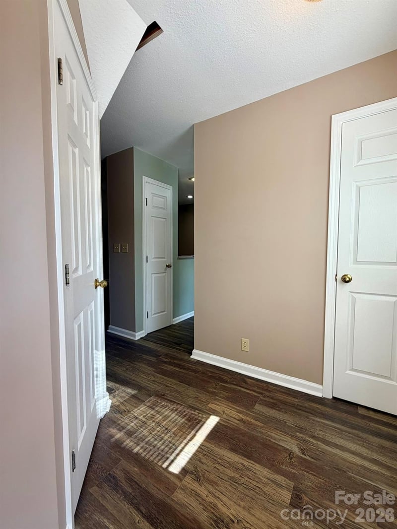 22 Willow Tree Rn, Asheville, NC 28803