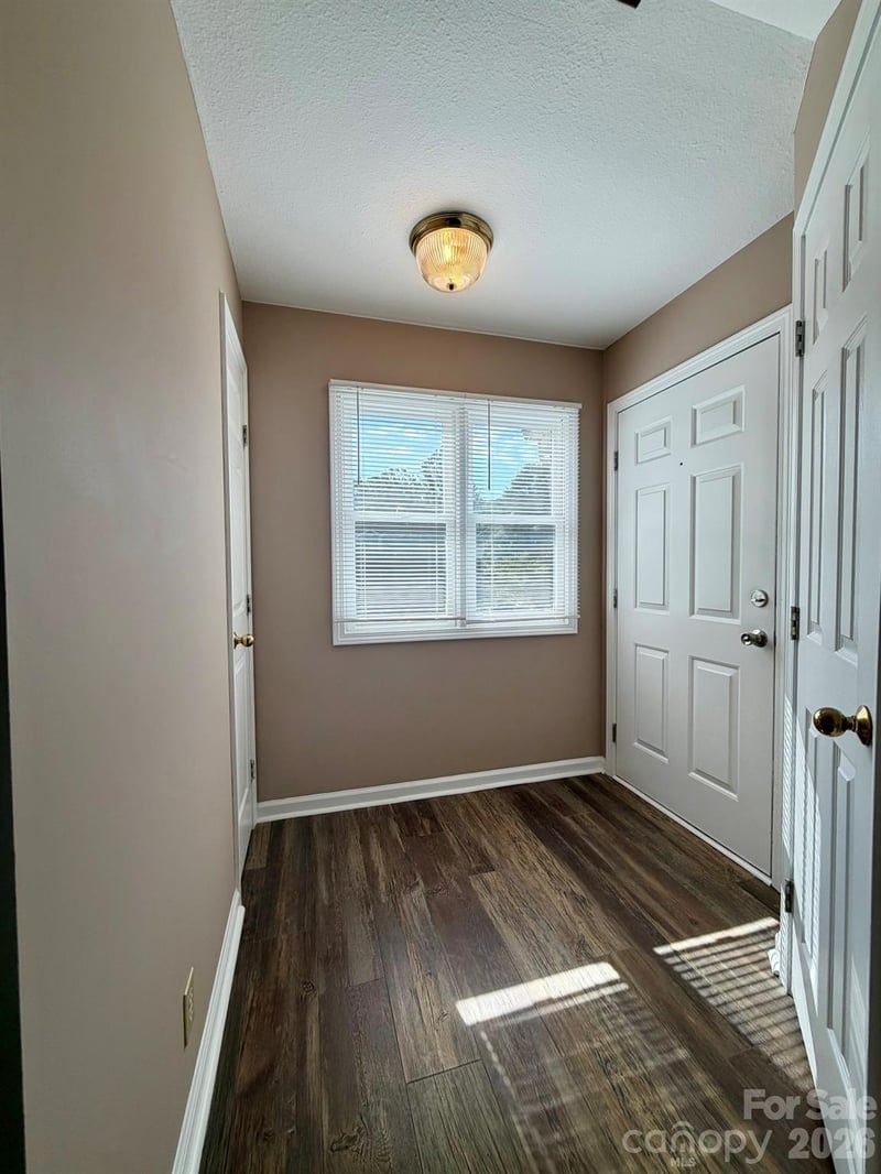 22 Willow Tree Rn, Asheville, NC 28803