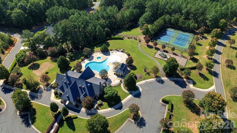 1021 Hartshaw Ct, Belmont, NC 28012