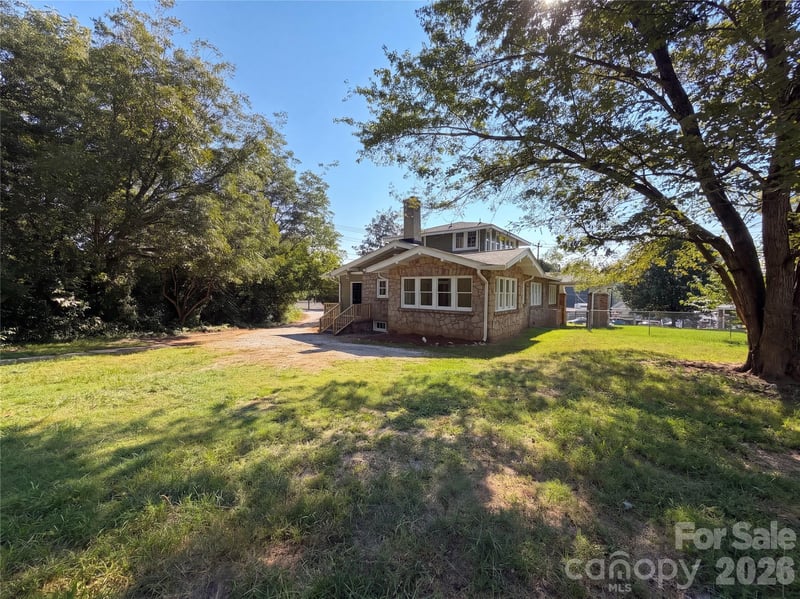 1101 Old West Innes St, Salisbury, NC 28144
