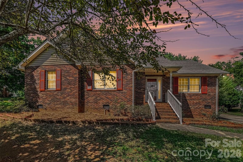983 Farmington Ct, Concord, NC 28025