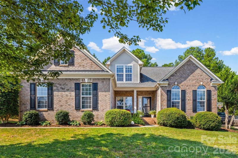 306 Drake Park Ave, Fort Mill, SC 29708
