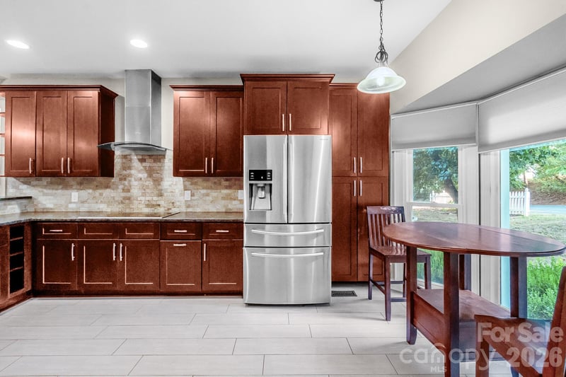 6009 Coaching Inn Ct, Charlotte, NC 28270