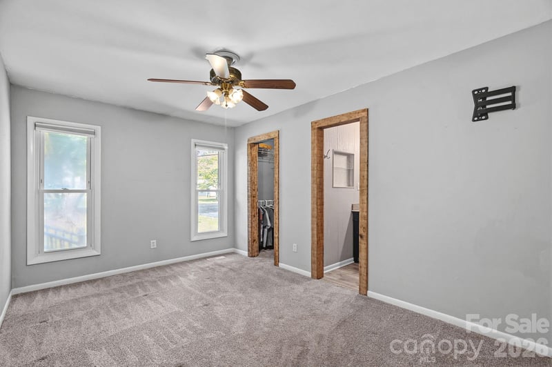 14700 August Ln, Charlotte, NC 28227