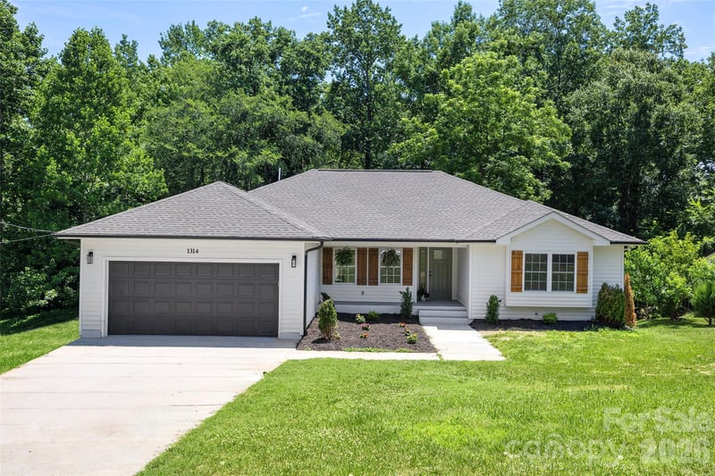 1314 Redland Dr, Gastonia, NC 28054