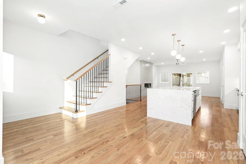 1424 Lomax Ave, Charlotte, NC 28211