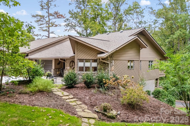 1702 Timber Trl, Asheville, NC 28804