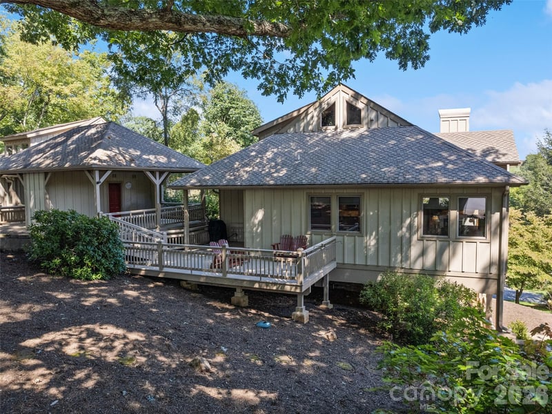 18 Covey Trl, Waynesville, NC 28786