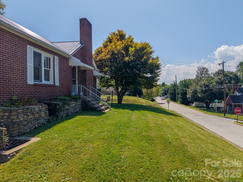 314 Trammell Ave, Canton, NC 28716