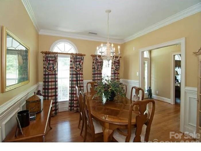 122 Upper Oak Dr, Statesville, NC 28625