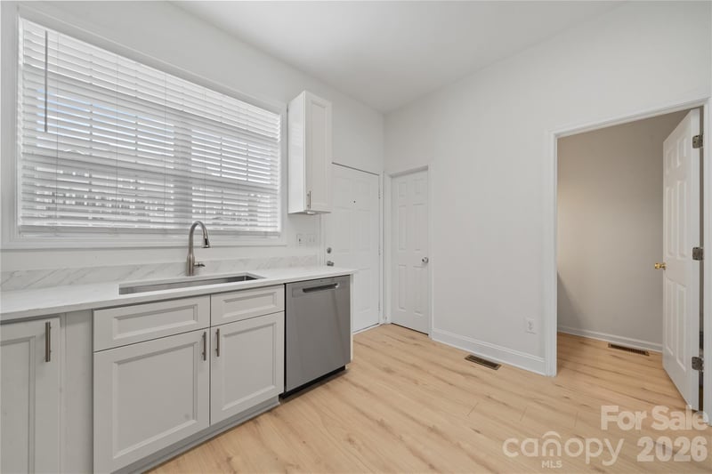 105 Woodsong Ln, Mooresville, NC 28117