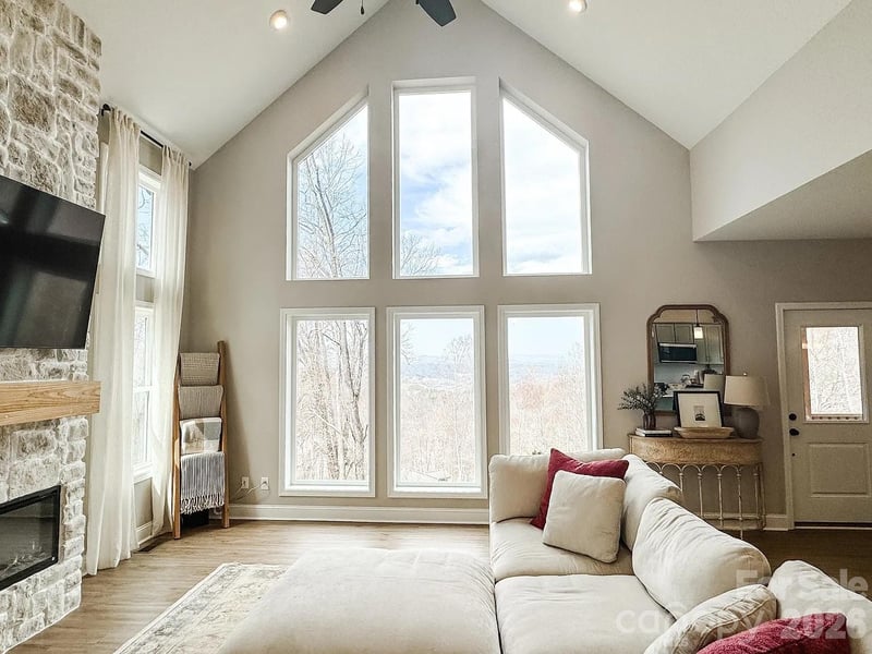 71 View Ridge Pw, Leicester, NC 28748