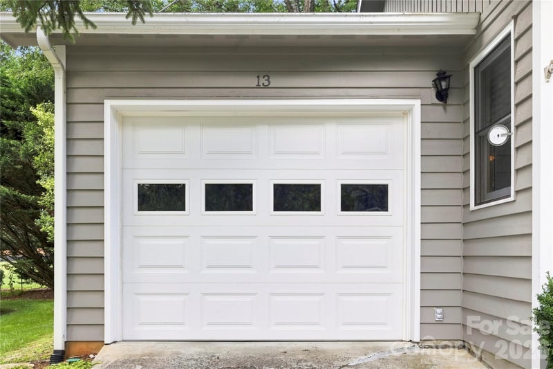 13 Llama Vista Ct, Black Mountain, NC 28711